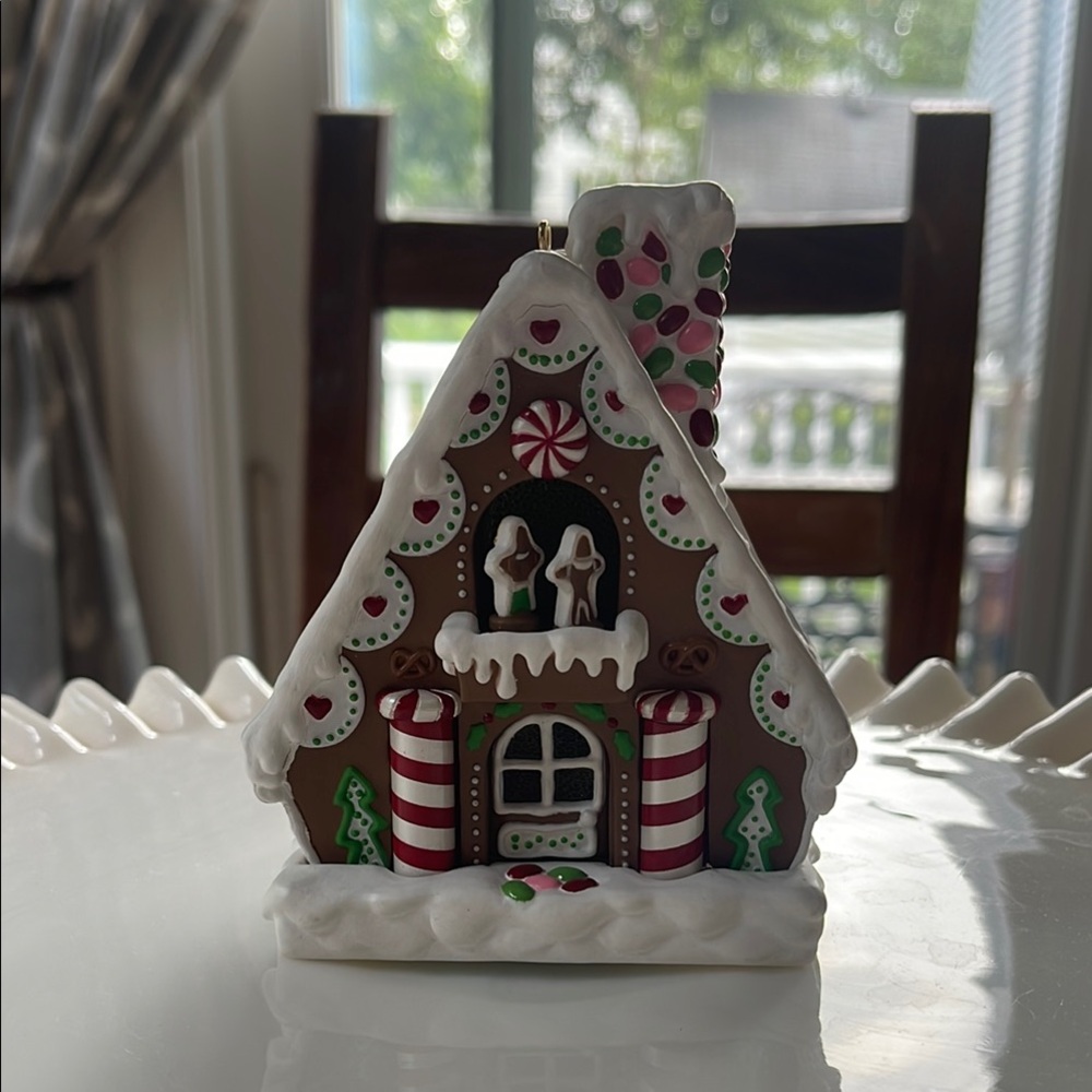1994 Hallmark Gingerbread Fantasy Keepsake Ornament ✨ Magic Special Edition ✨